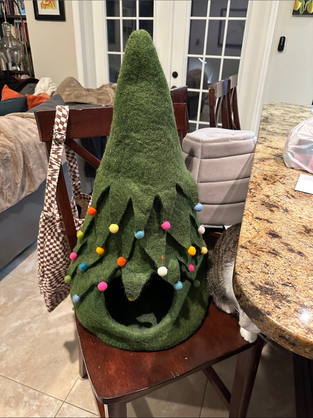 Dharma Dog Karma Cat - Xmas Tree Cave Green, EUC